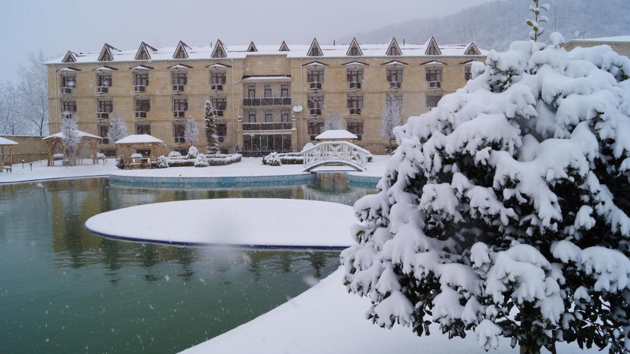 Gabala Yeddi Gozel Hotel מראה חיצוני תמונה