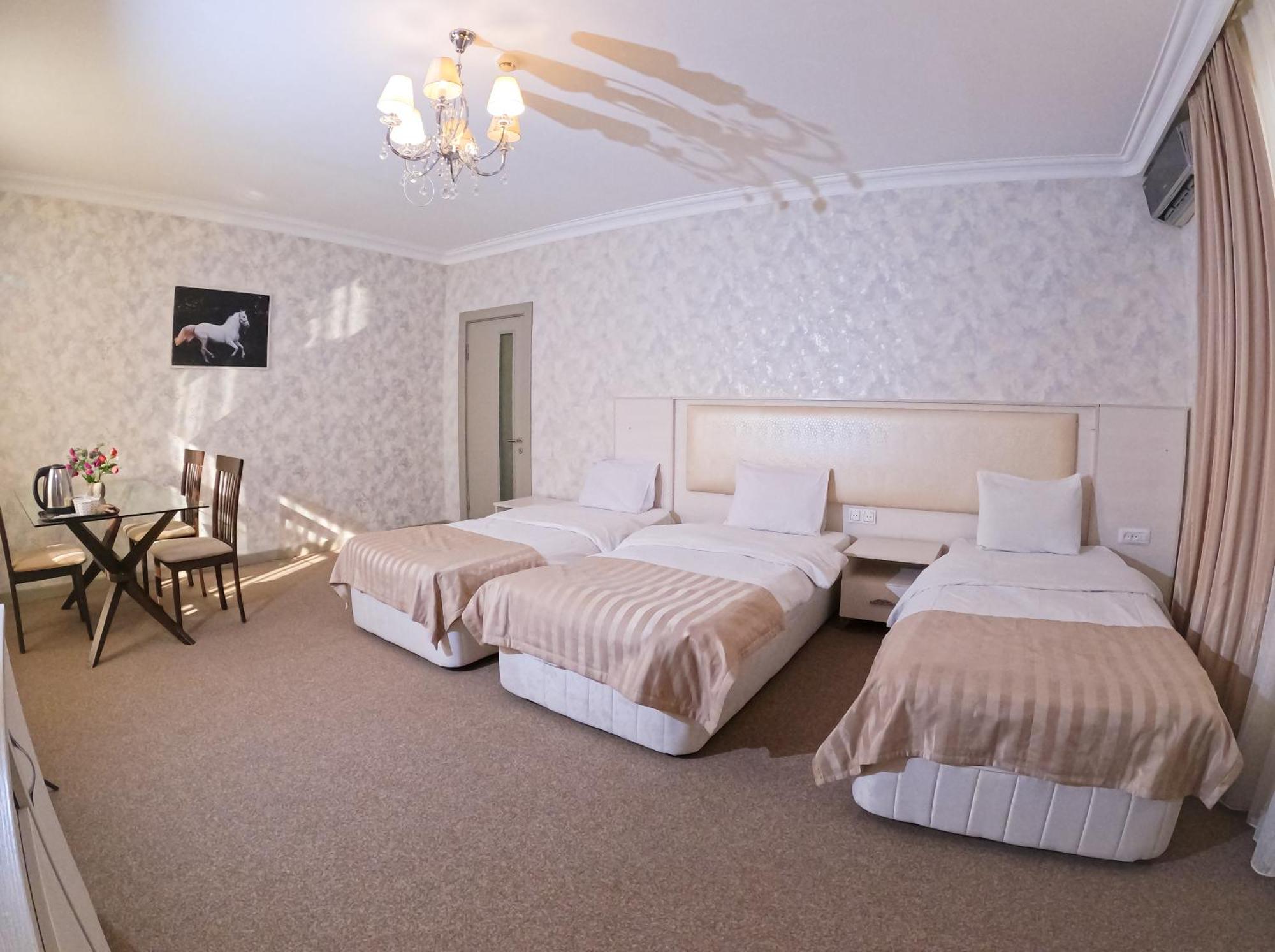 Gabala Yeddi Gozel Hotel מראה חיצוני תמונה