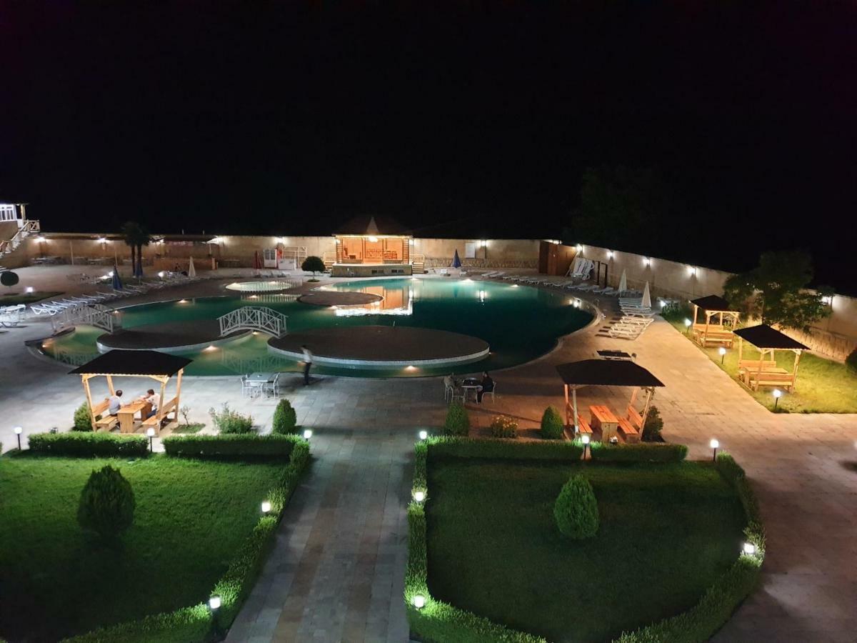 Gabala Yeddi Gozel Hotel מראה חיצוני תמונה